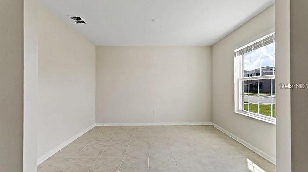 Image 8 of 25 For 16480 Fernridge Street