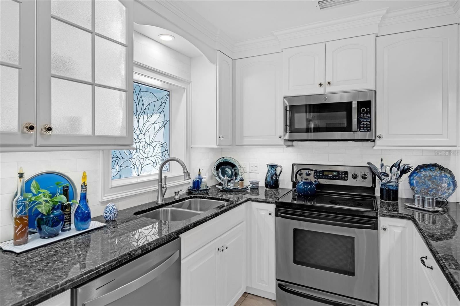 Image 10 of 35 For 2681 Palmetto Rd