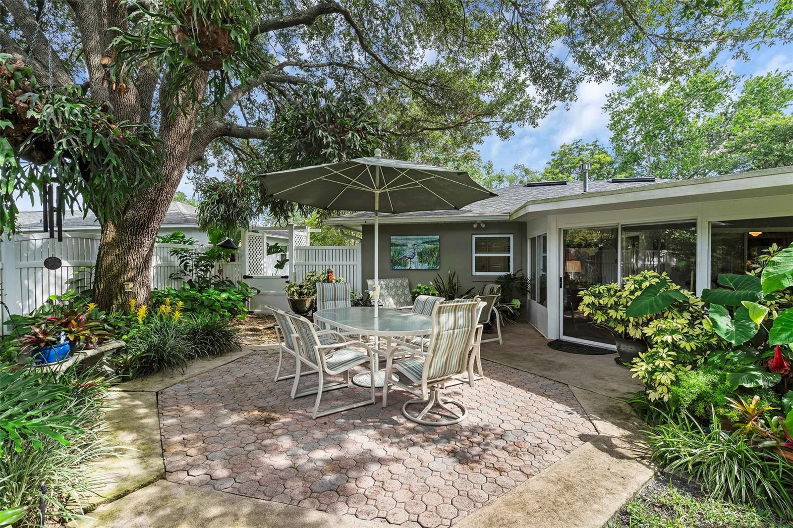 Image 31 of 35 For 2681 Palmetto Rd