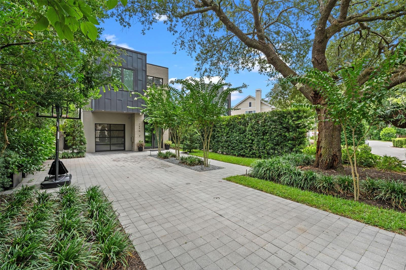 Image 2 of 74 For 1270 Arlington Place