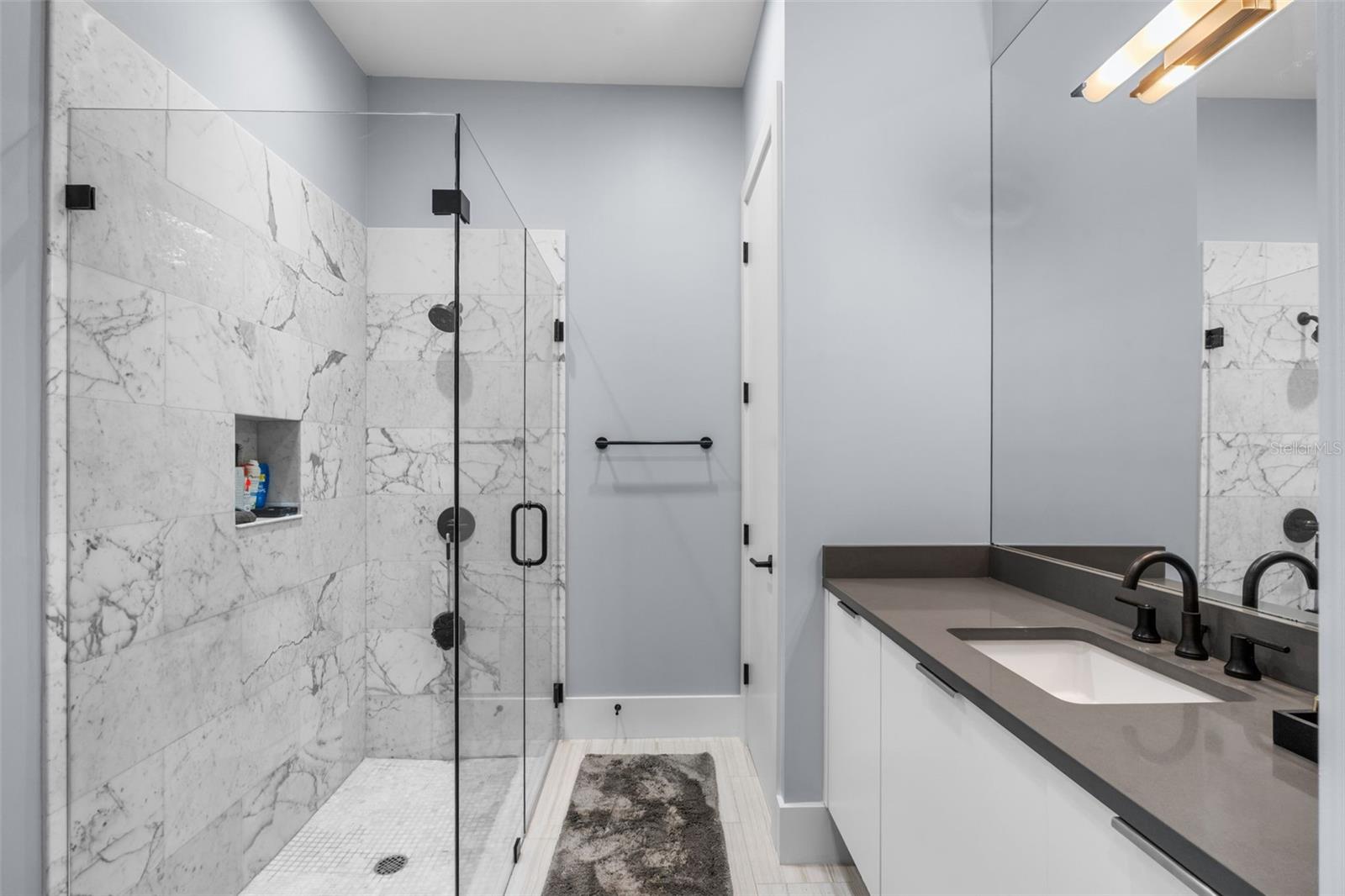 Image 33 of 74 For 1270 Arlington Place