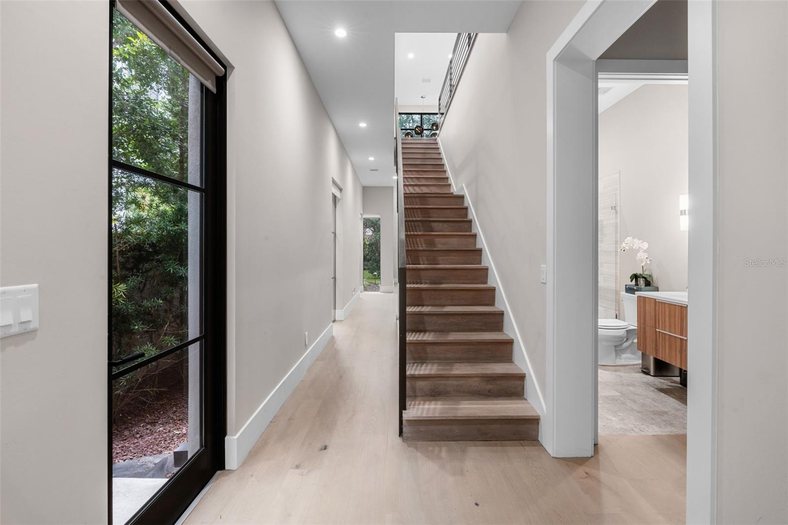 Image 4 of 74 For 1270 Arlington Place