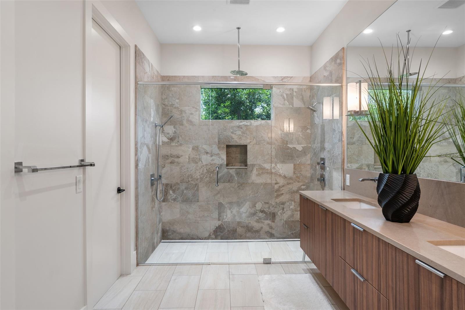 Image 47 of 74 For 1270 Arlington Place