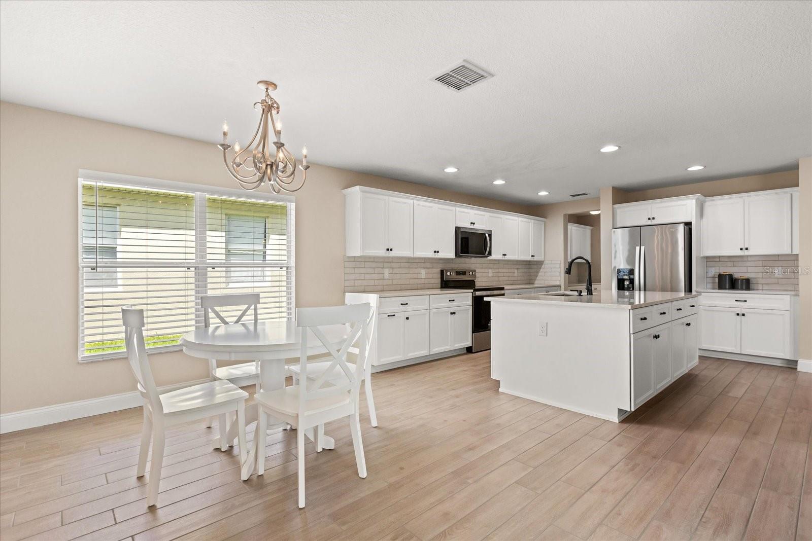Image 11 of 33 For 14726 Water Locust Drive