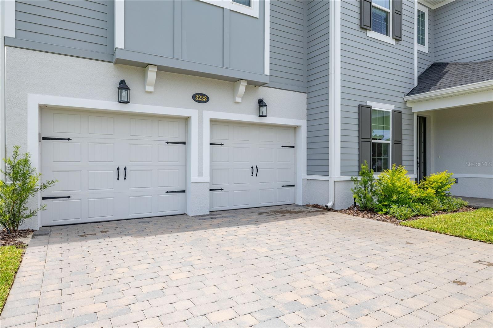 Image 11 of 76 For 3228 Roseville Drive