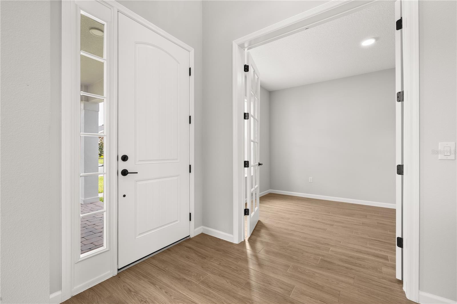 Image 18 of 76 For 3228 Roseville Drive