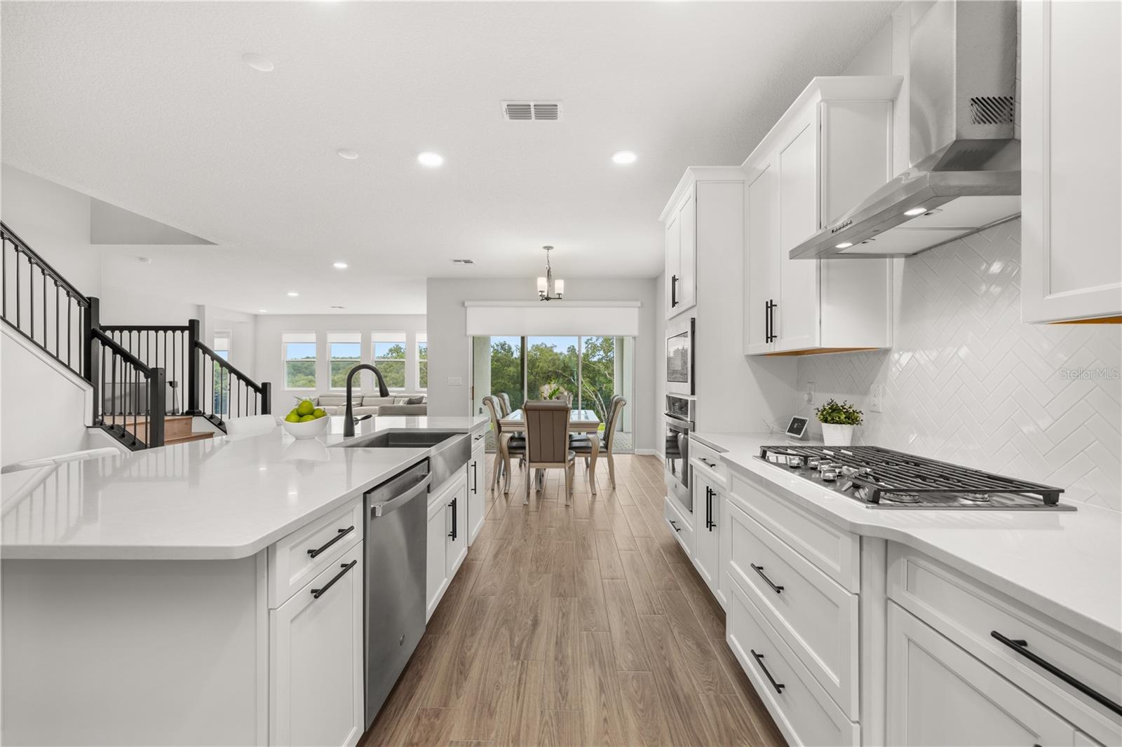 Image 21 of 76 For 3228 Roseville Drive