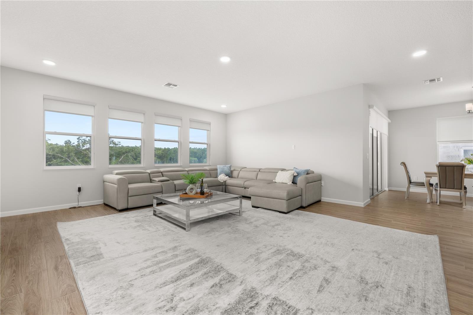 Image 26 of 76 For 3228 Roseville Drive