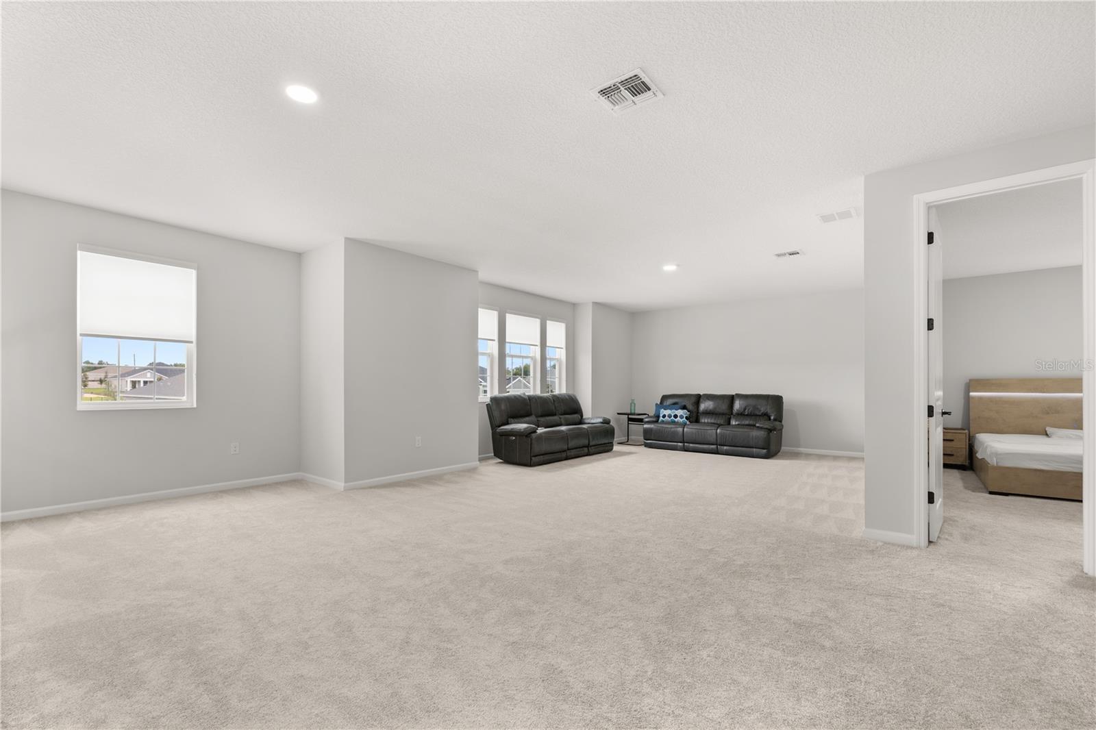 Image 37 of 76 For 3228 Roseville Drive