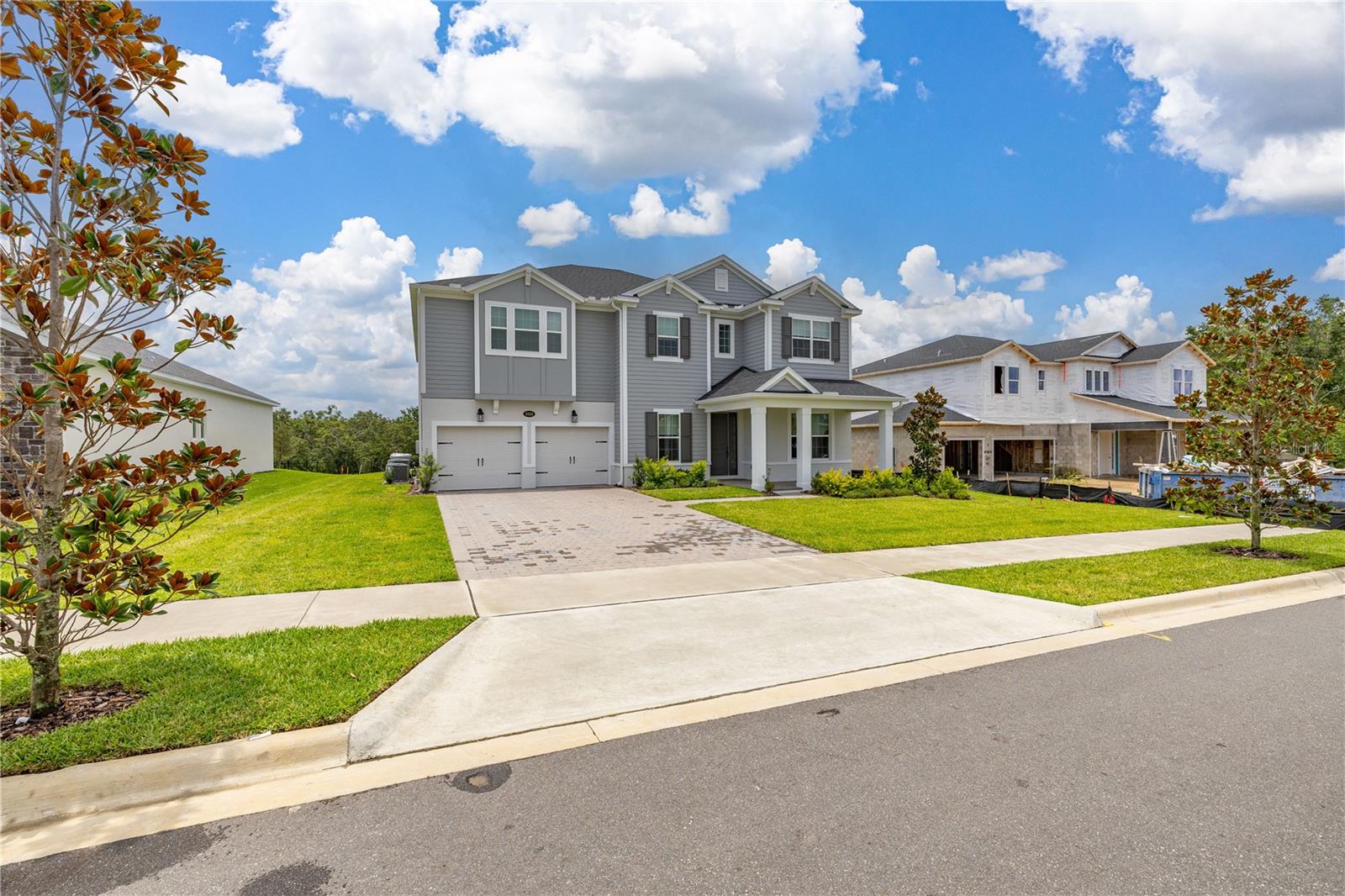Image 4 of 76 For 3228 Roseville Drive