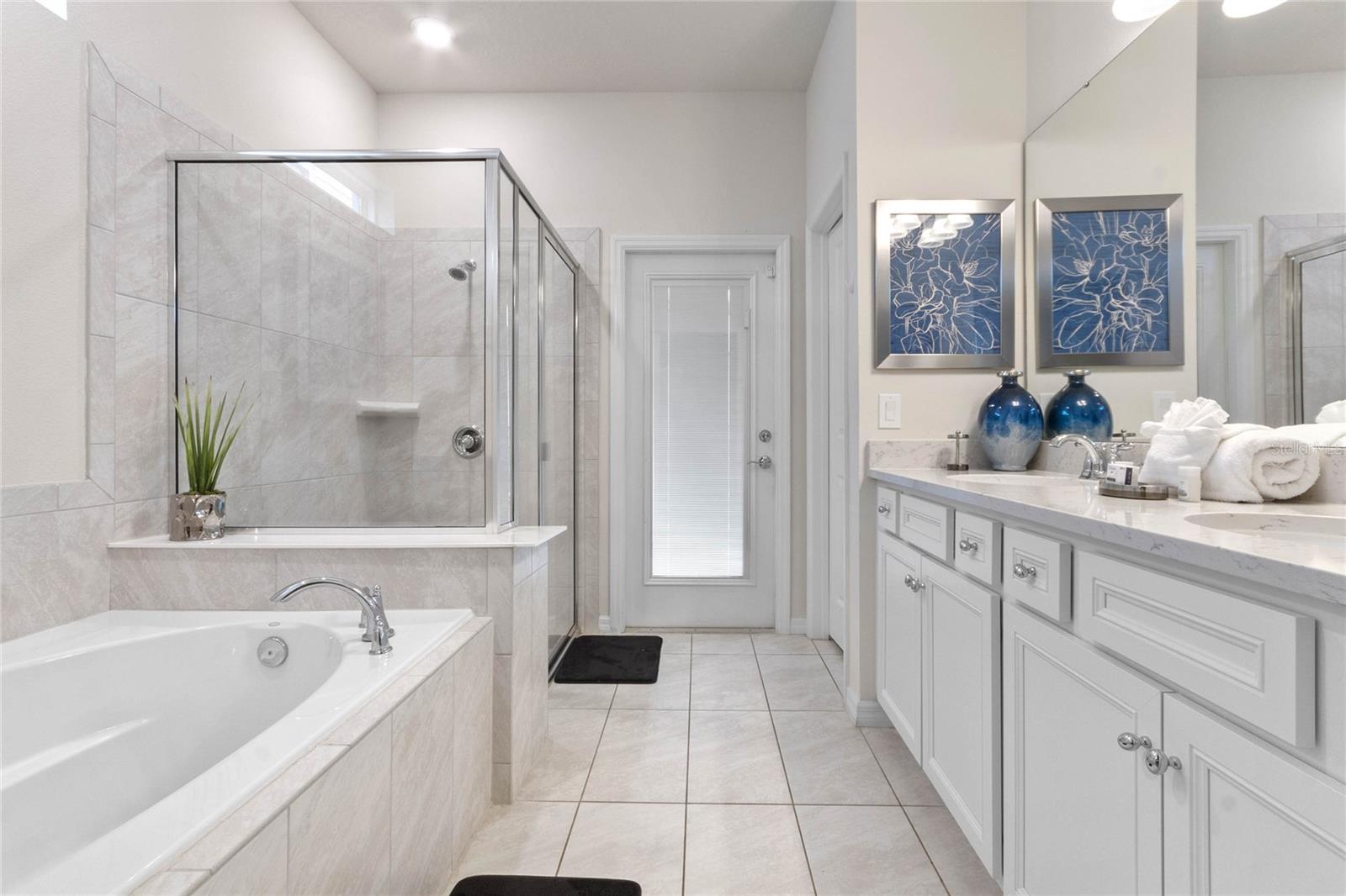 Image 10 of 48 For 2026 Lelani Circle