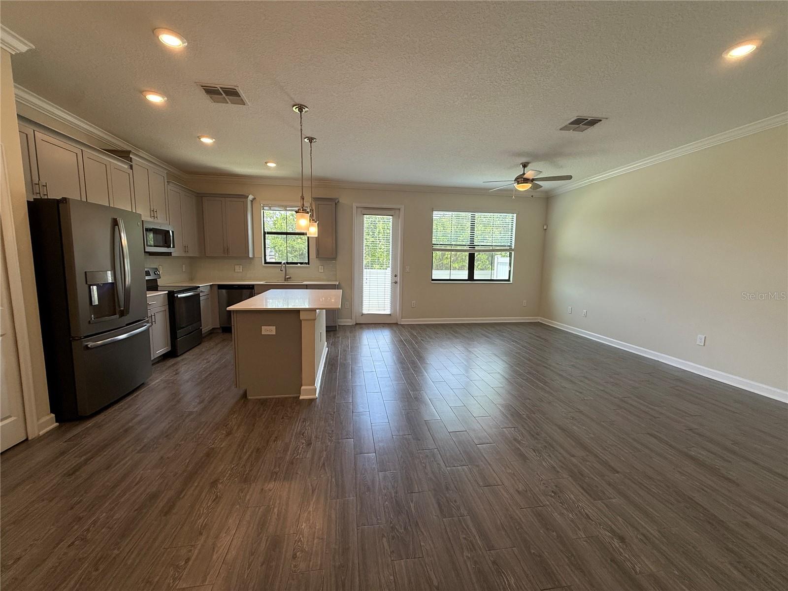Image 6 of 35 For 11270 Whistling Pine Way