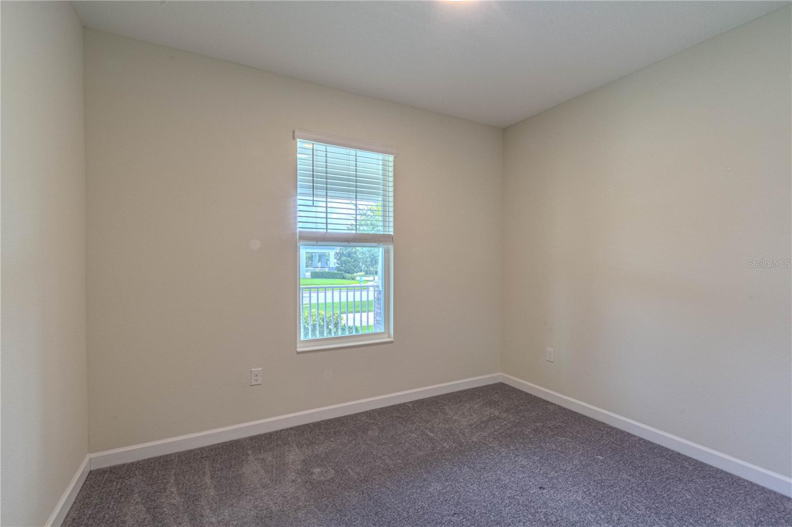 Image 10 of 29 For 7524 Summerlake Groves Street