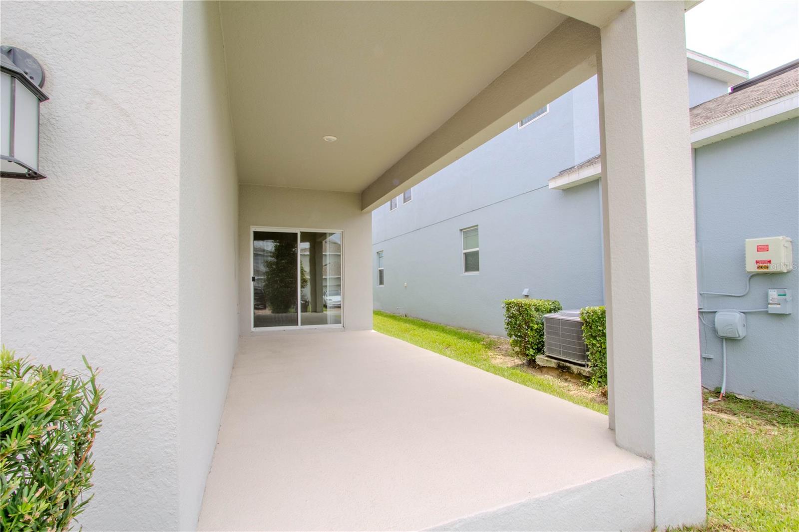 Image 12 of 29 For 7524 Summerlake Groves Street