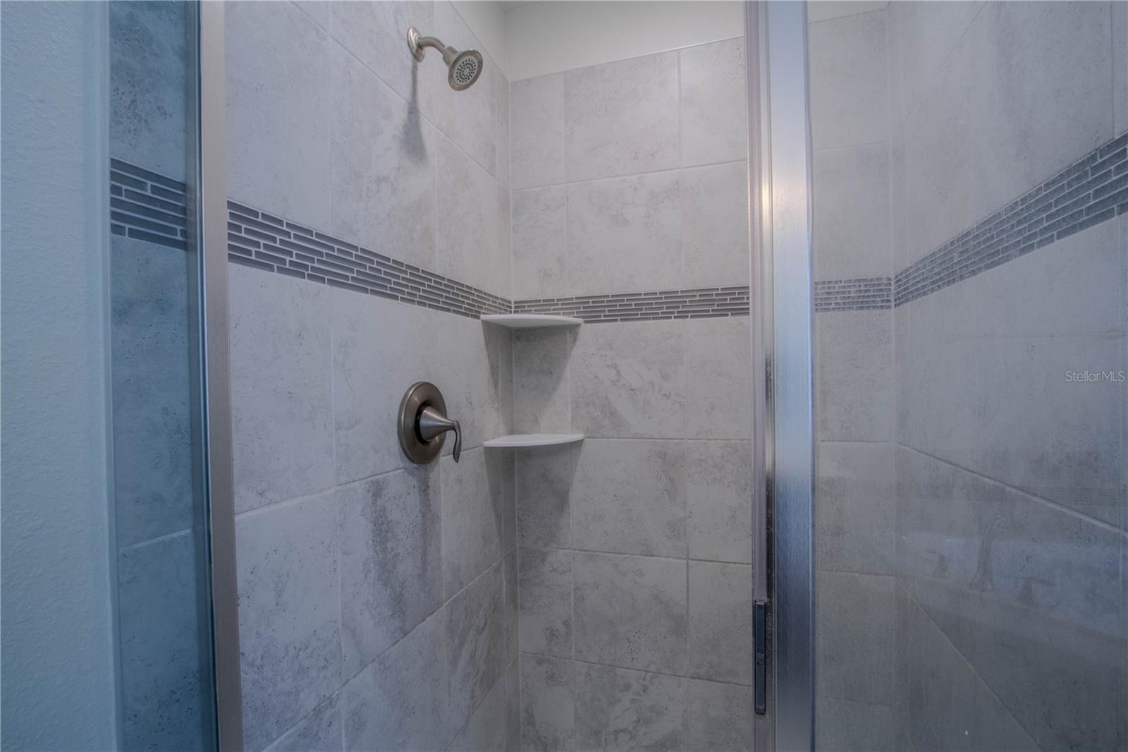 Image 19 of 29 For 7524 Summerlake Groves Street