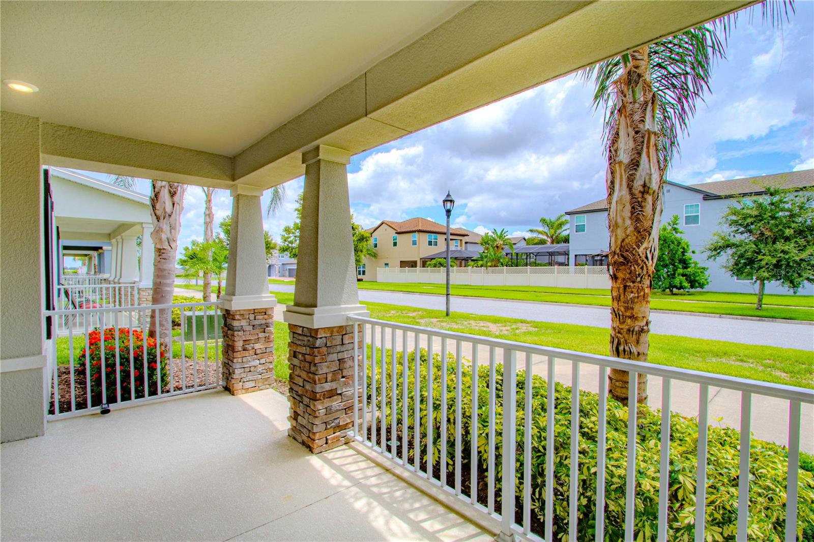 Image 3 of 29 For 7524 Summerlake Groves Street