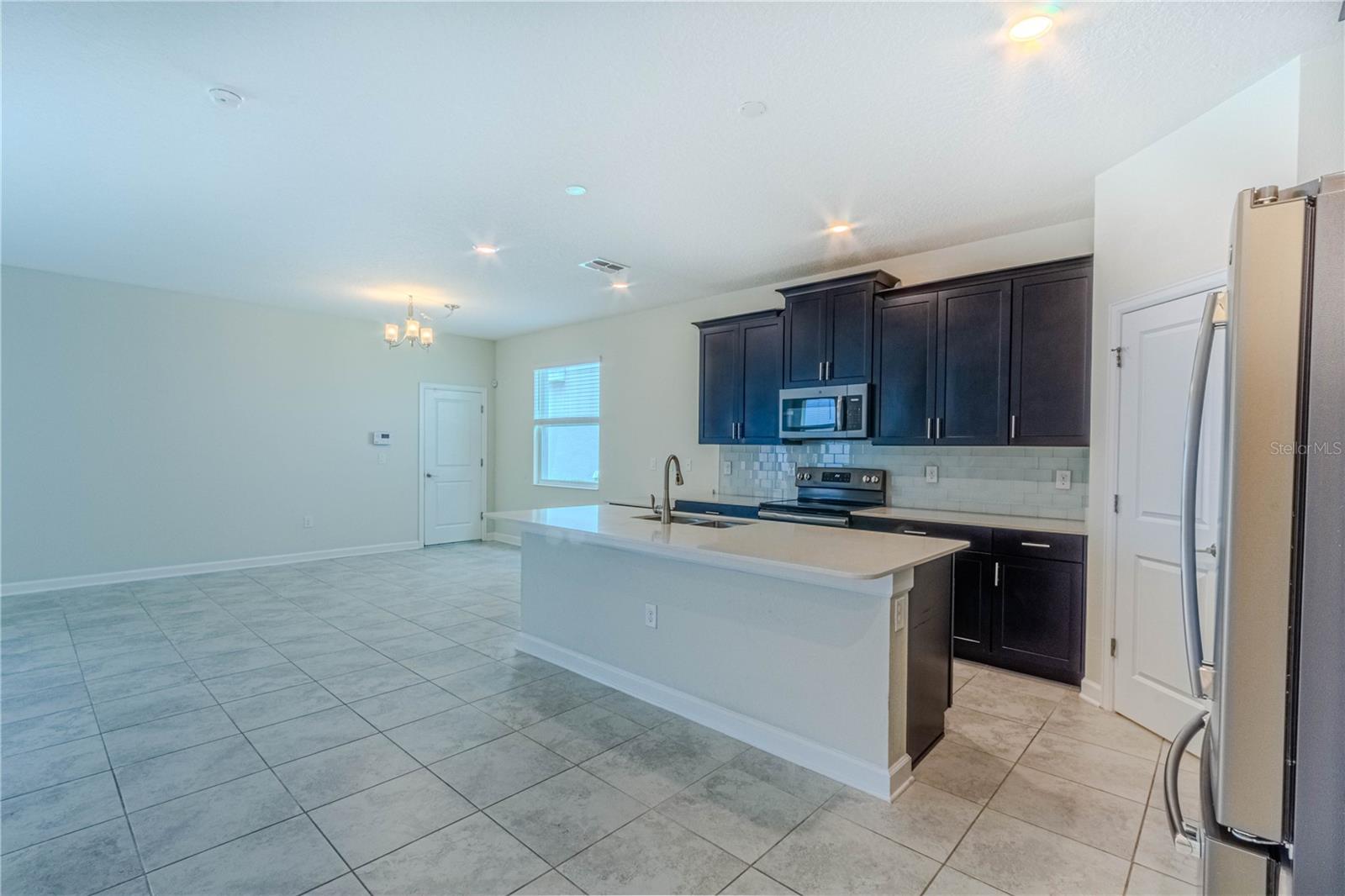 Image 5 of 29 For 7524 Summerlake Groves Street