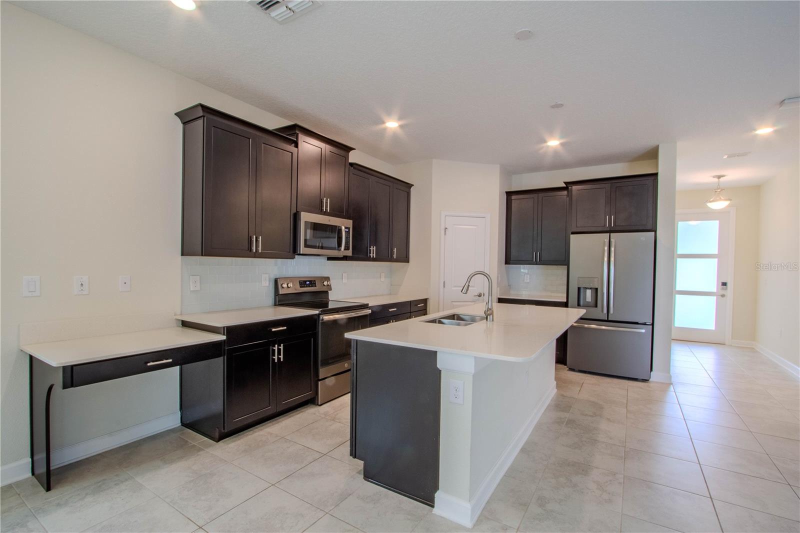 Image 7 of 29 For 7524 Summerlake Groves Street