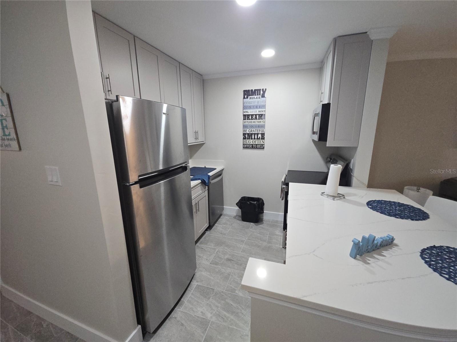 Image 18 of 21 For 9715 Harrell Avenue 16