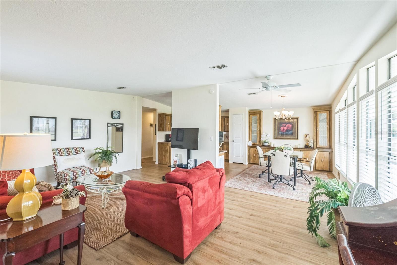 Image 6 of 28 For 1503 Schwartz Boulevard