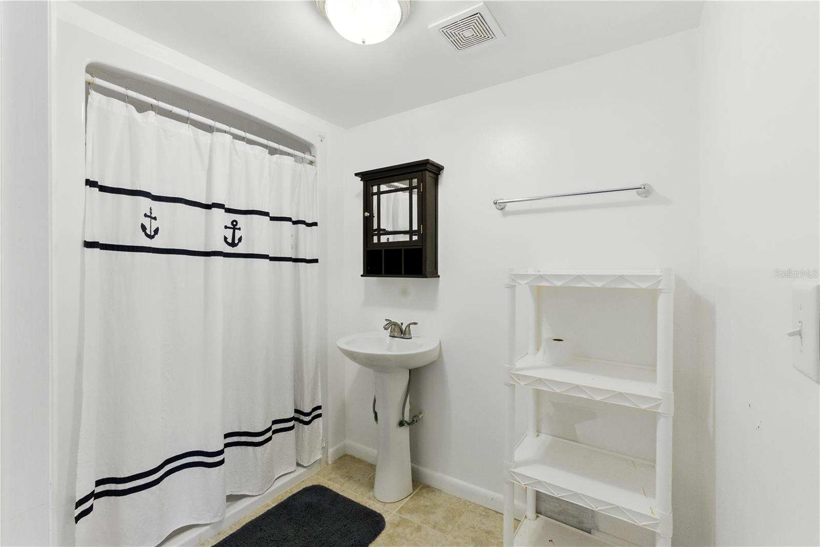Image 30 of 75 For 560 Ora Dell Avenue