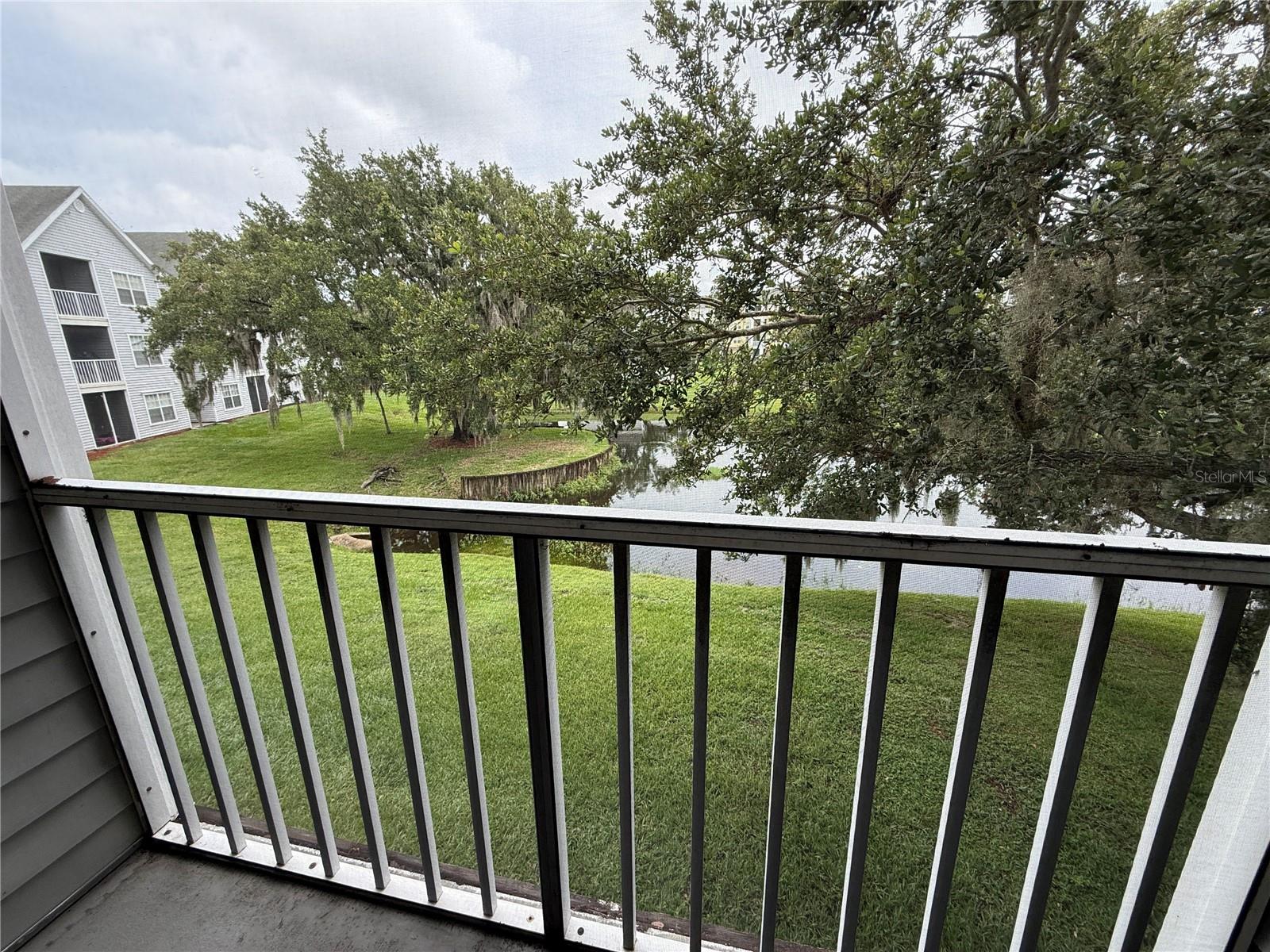 Image 10 of 28 For 1222 Bermuda Lakes Lane 207