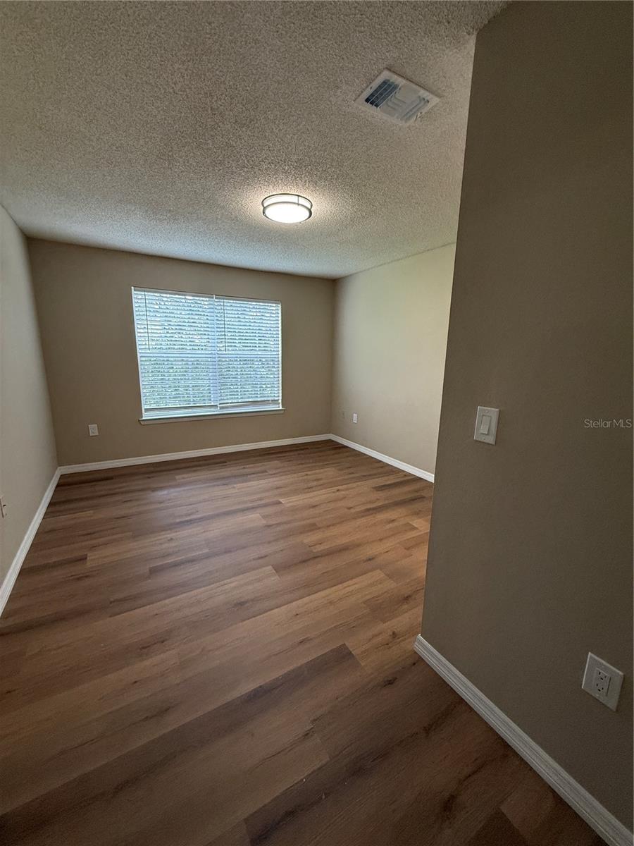 Image 12 of 28 For 1222 Bermuda Lakes Lane 207