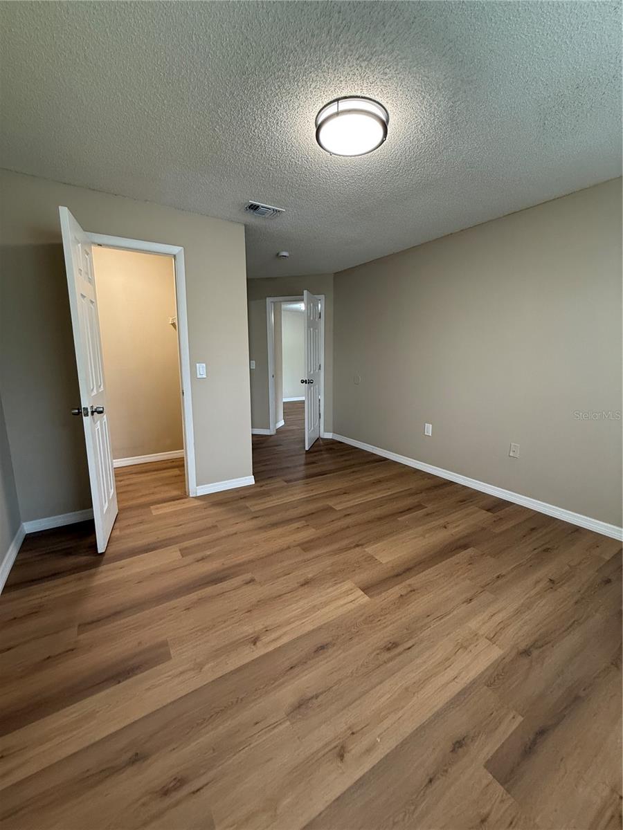 Image 15 of 28 For 1222 Bermuda Lakes Lane 207
