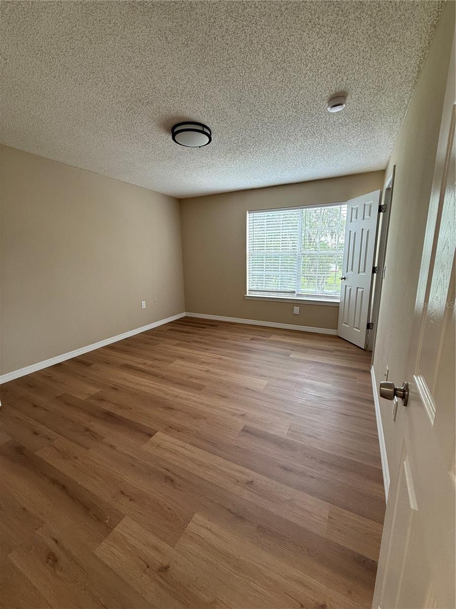 Image 18 of 28 For 1222 Bermuda Lakes Lane 207