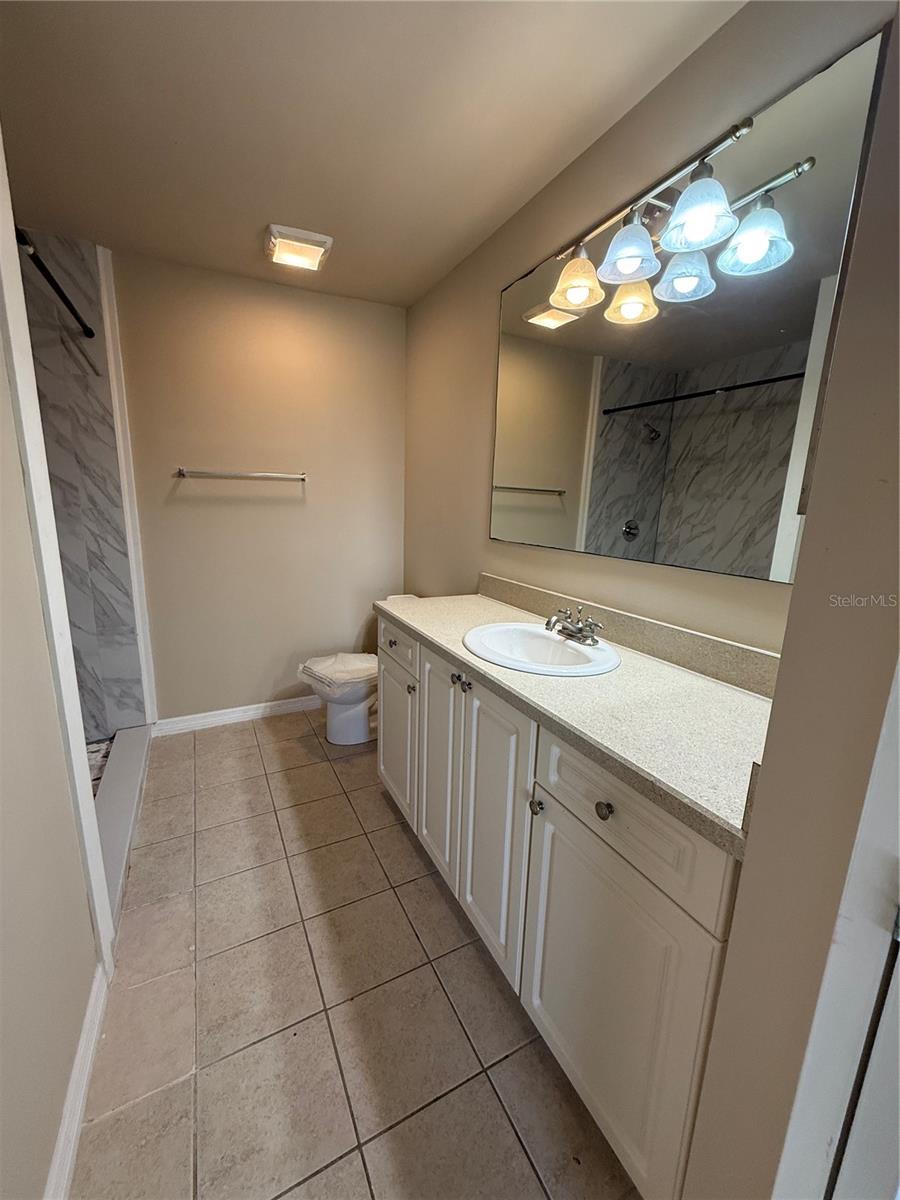 Image 22 of 28 For 1222 Bermuda Lakes Lane 207