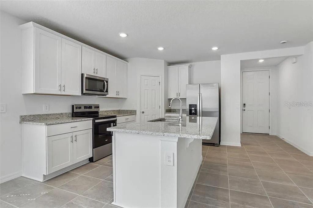 Image 11 of 18 For 3872 Giorgio Drive