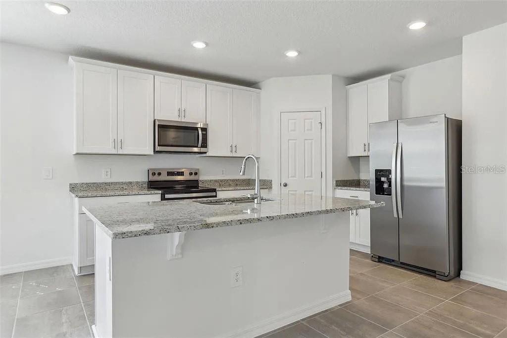 Image 5 of 18 For 3872 Giorgio Drive