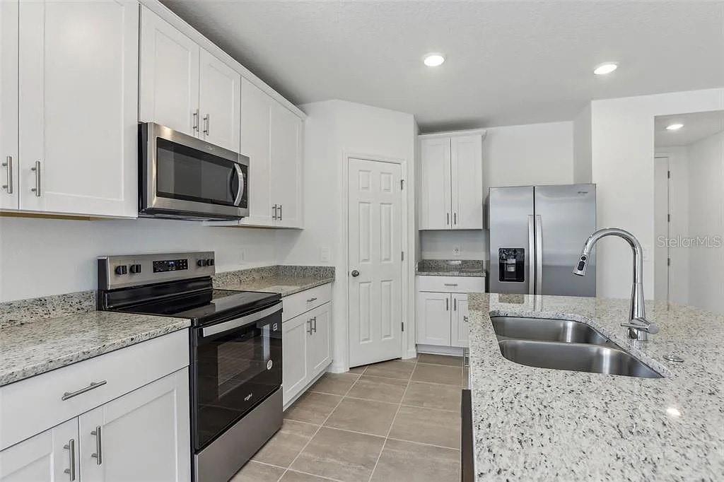 Image 8 of 18 For 3872 Giorgio Drive