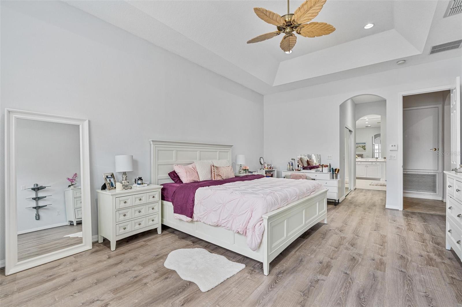 Image 22 of 48 For 13466 Zori Lane