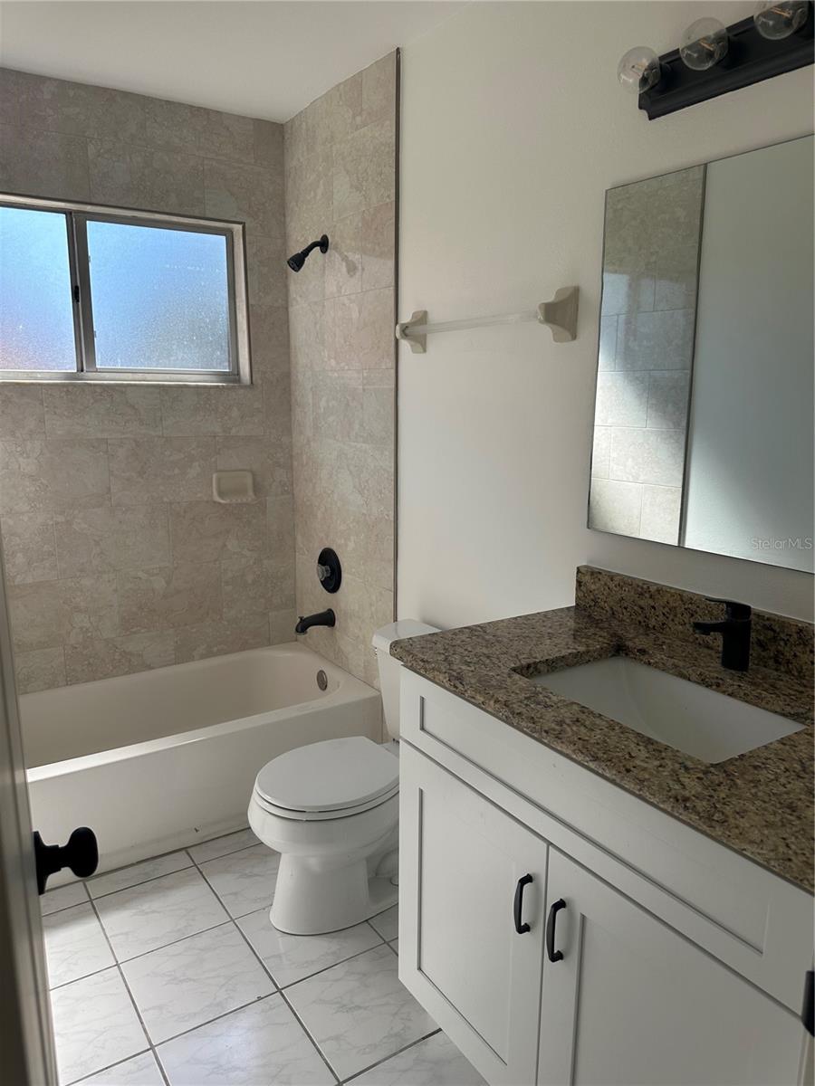 Image 10 of 12 For 6479 Royal Woods Drive