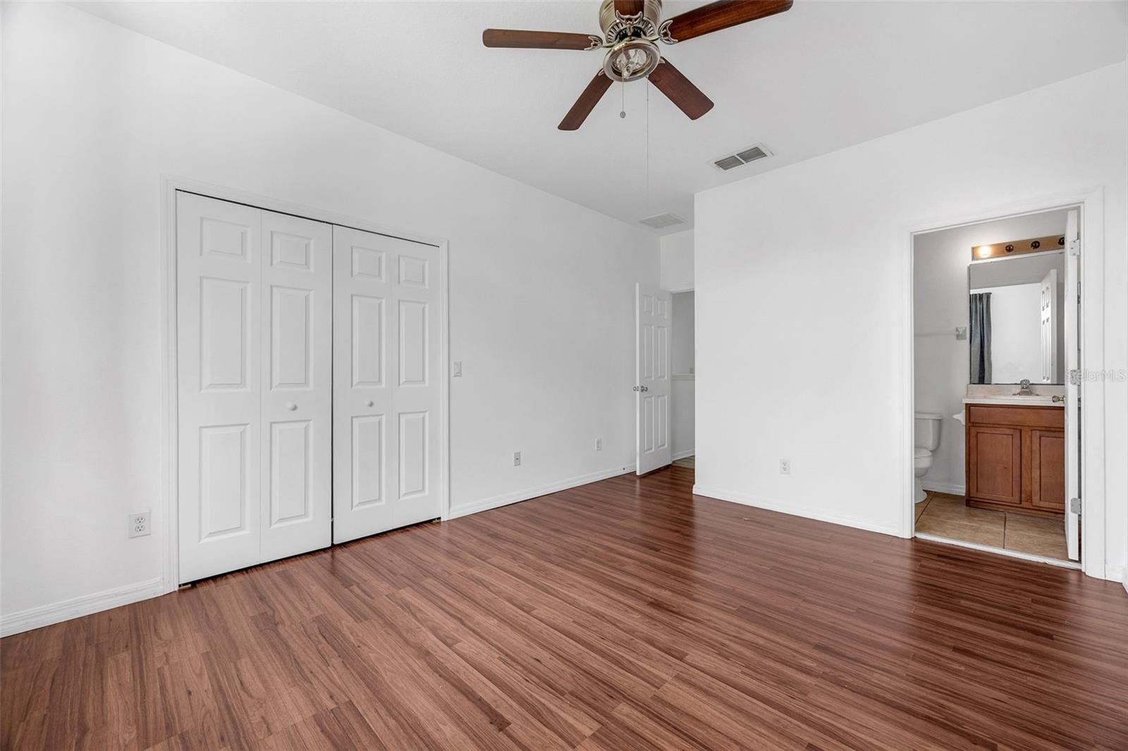 Image 11 of 48 For 9013 Shepton Street