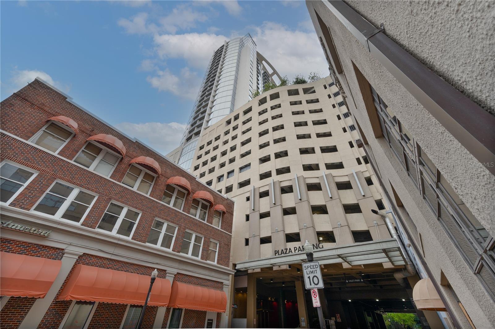 Image 35 of 37 For 155 Court Avenue 1104