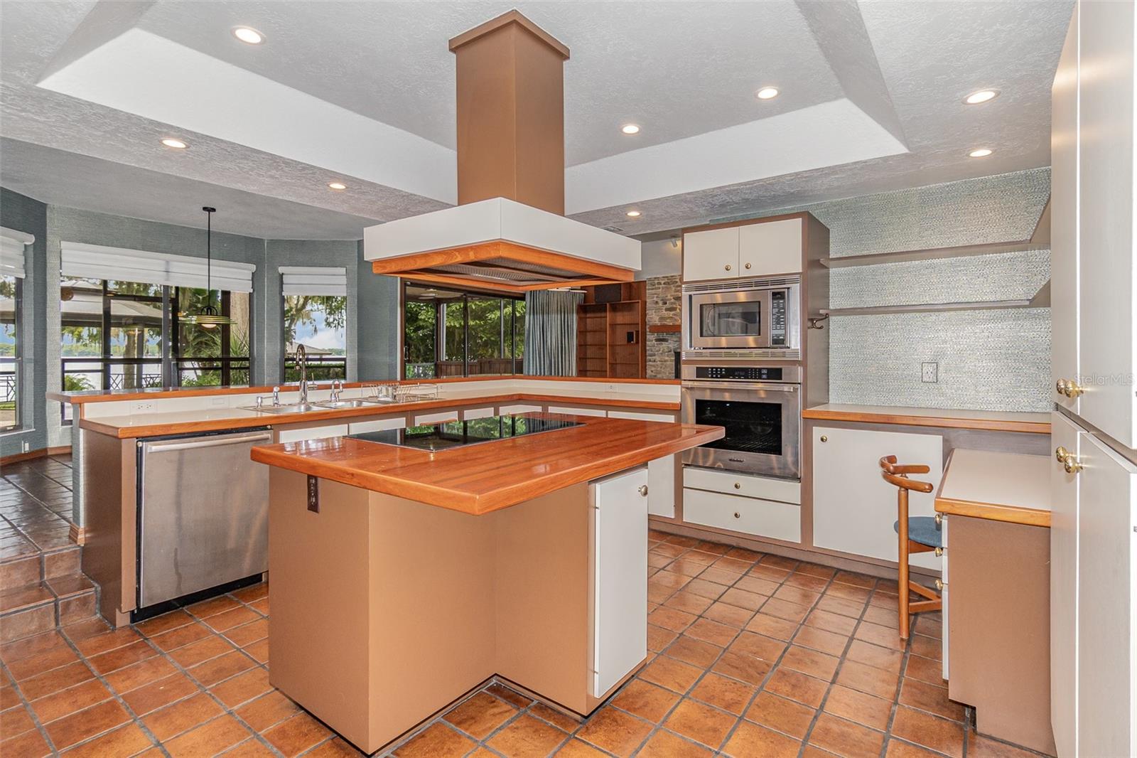 Image 10 of 43 For 2020 Venetian Way