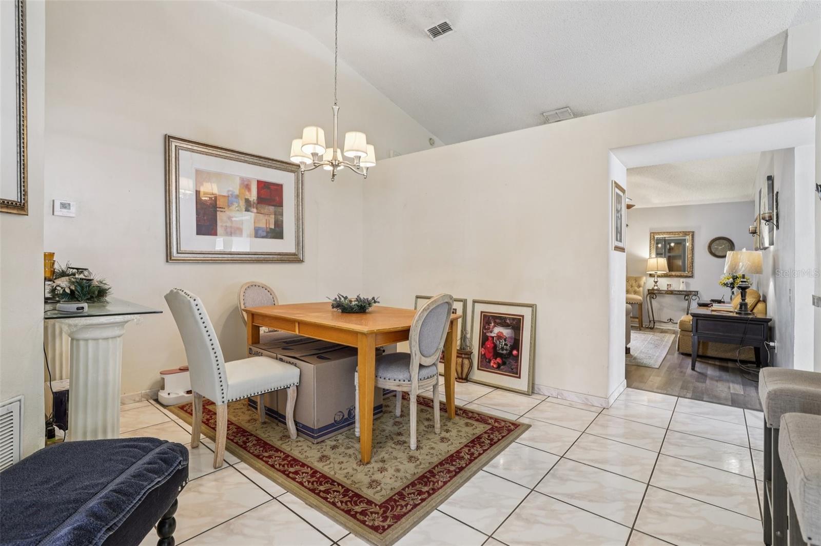 Image 11 of 62 For 8407 Fort Thomas Way