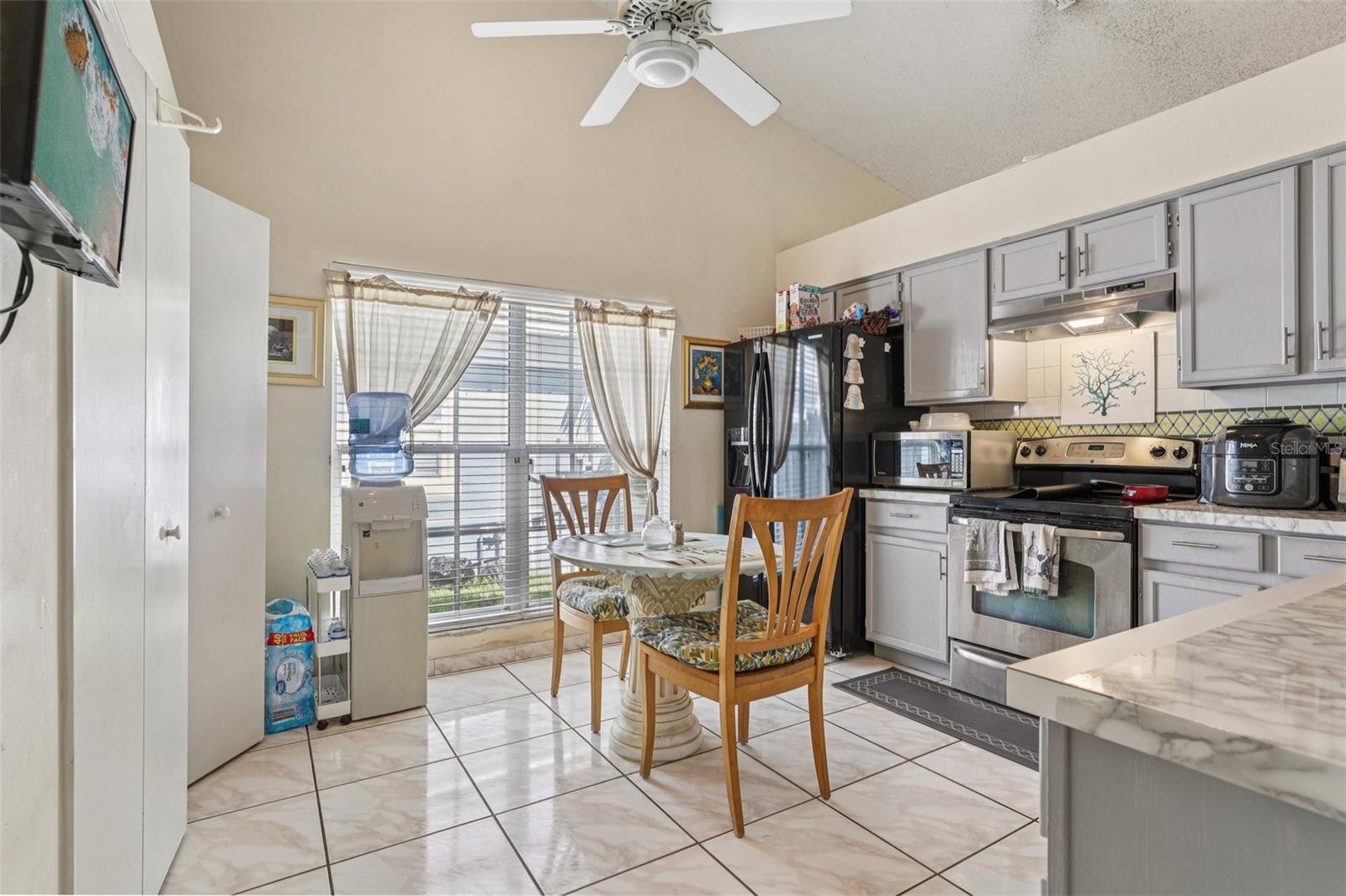 Image 13 of 62 For 8407 Fort Thomas Way