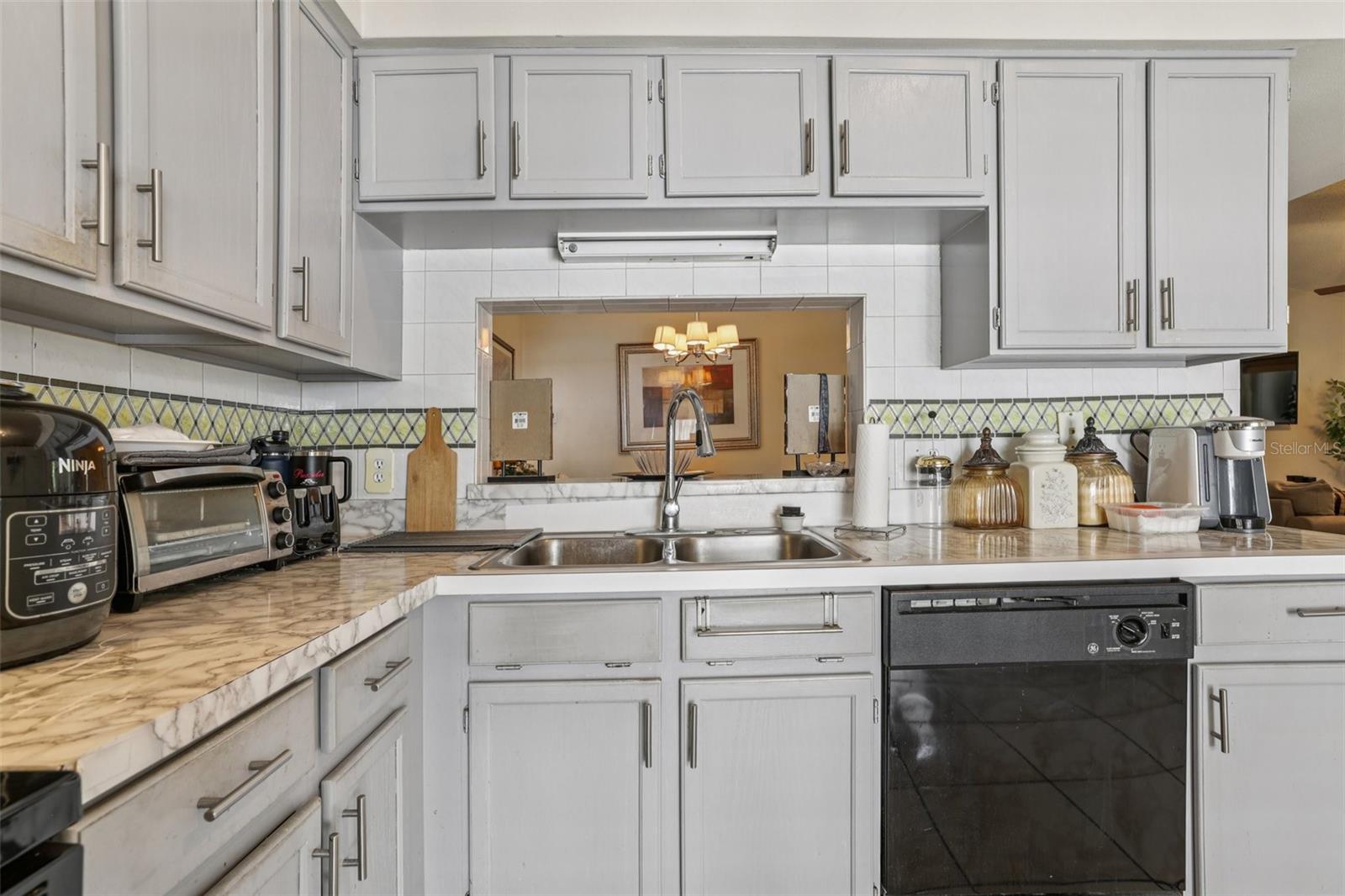 Image 16 of 62 For 8407 Fort Thomas Way