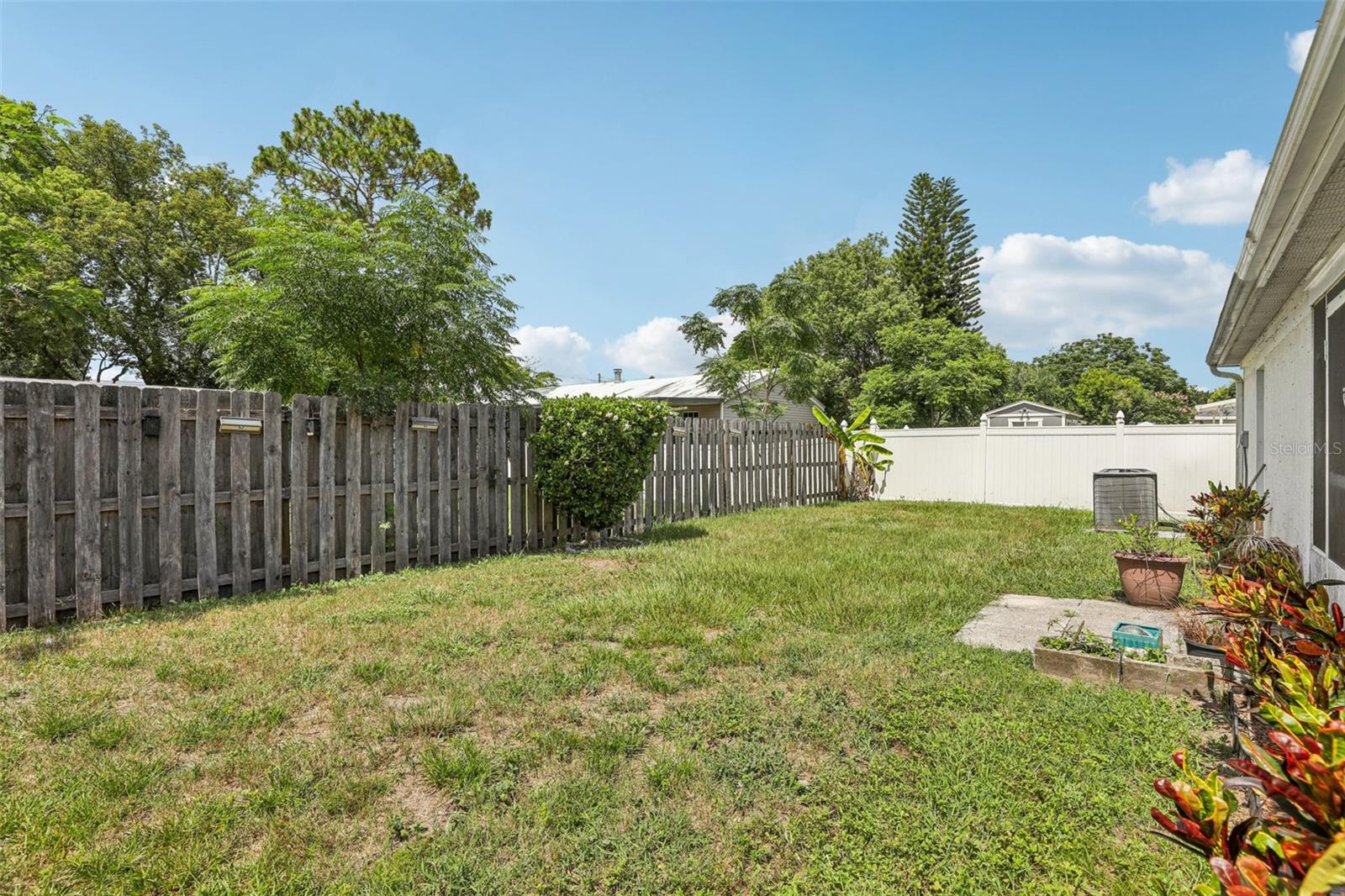 Image 39 of 62 For 8407 Fort Thomas Way