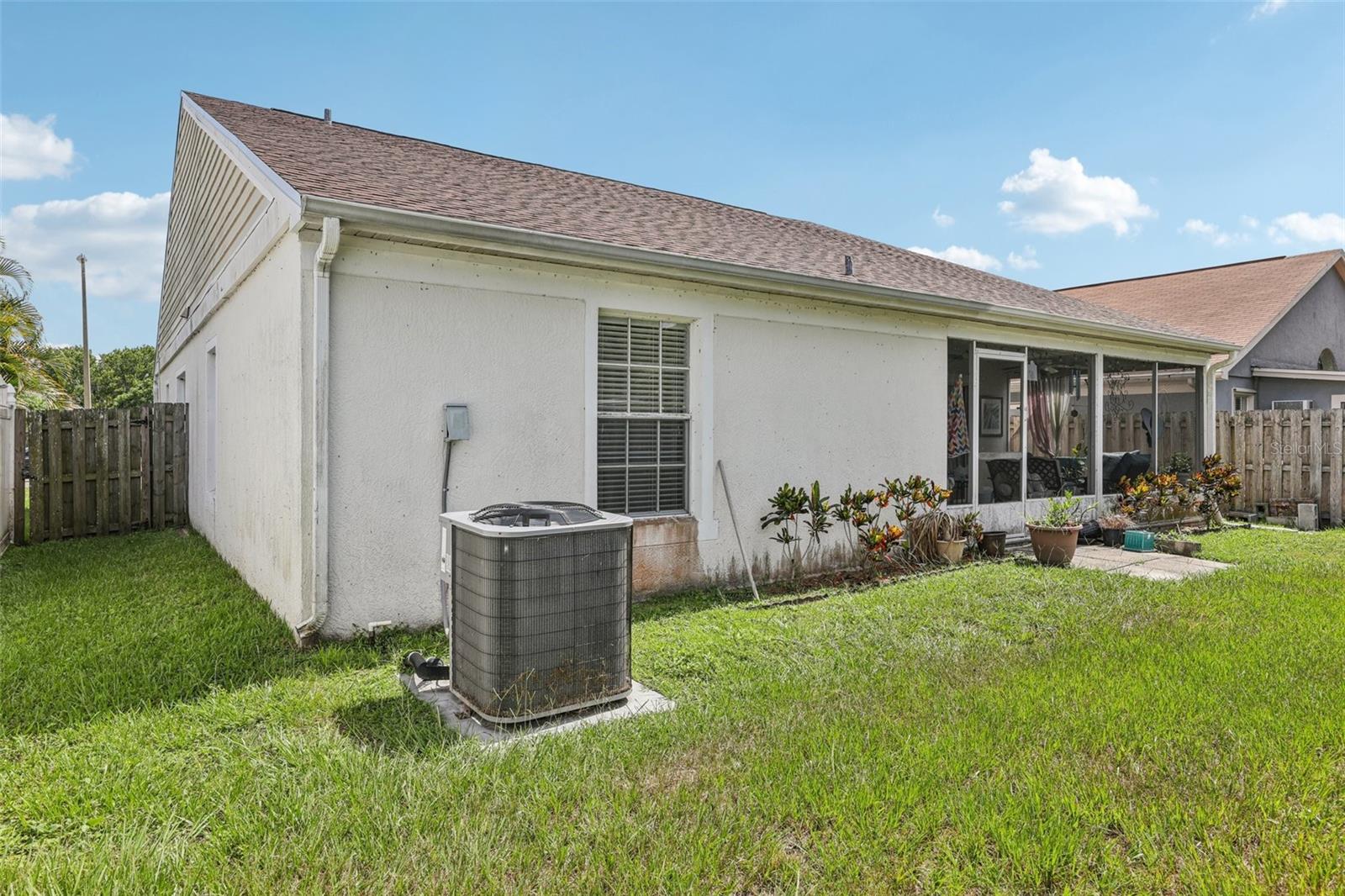 Image 40 of 62 For 8407 Fort Thomas Way