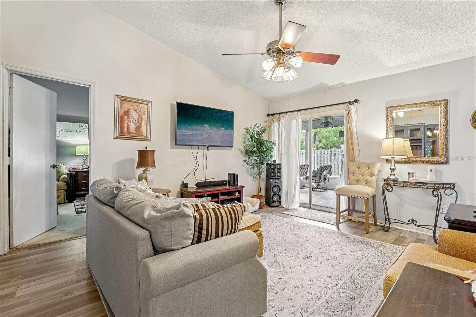Image 8 of 62 For 8407 Fort Thomas Way