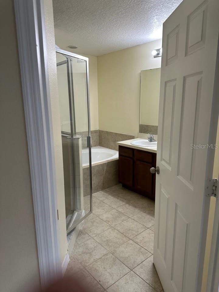 Image 11 of 29 For 10642 Regent Square Drive 1302