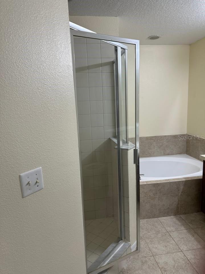 Image 12 of 29 For 10642 Regent Square Drive 1302