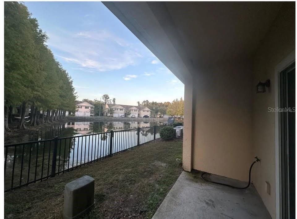 Image 21 of 29 For 10642 Regent Square Drive 1302