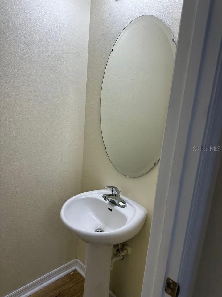 Image 26 of 29 For 10642 Regent Square Drive 1302