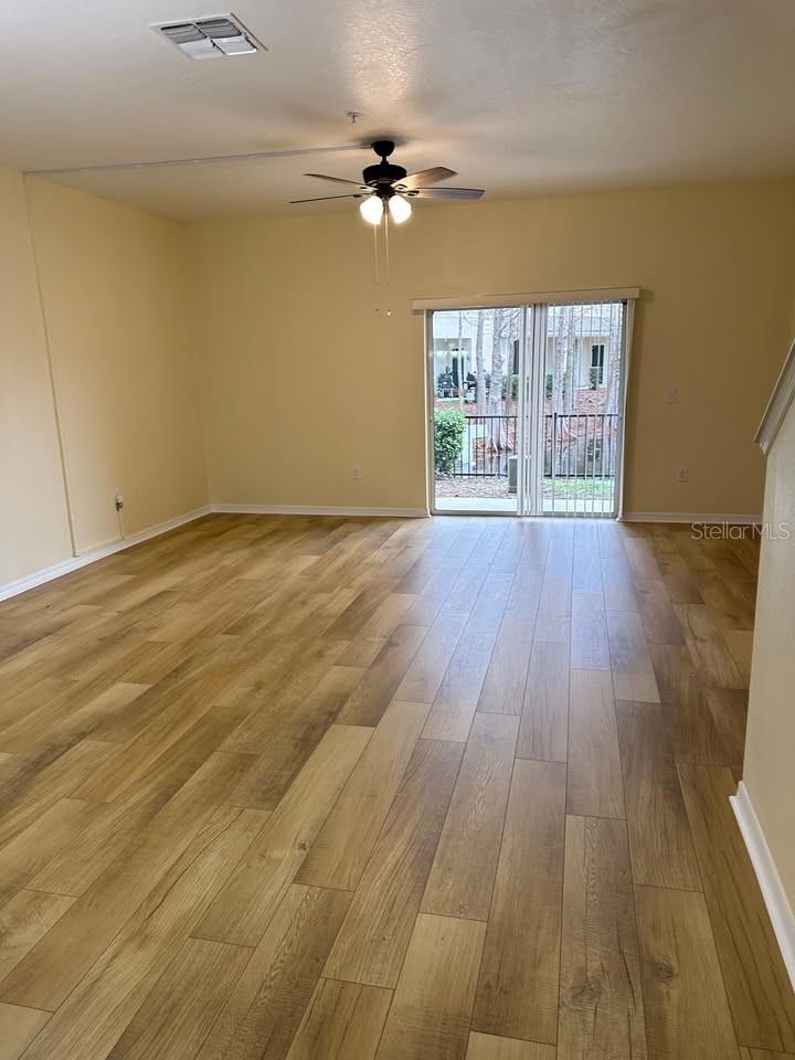 Image 7 of 29 For 10642 Regent Square Drive 1302
