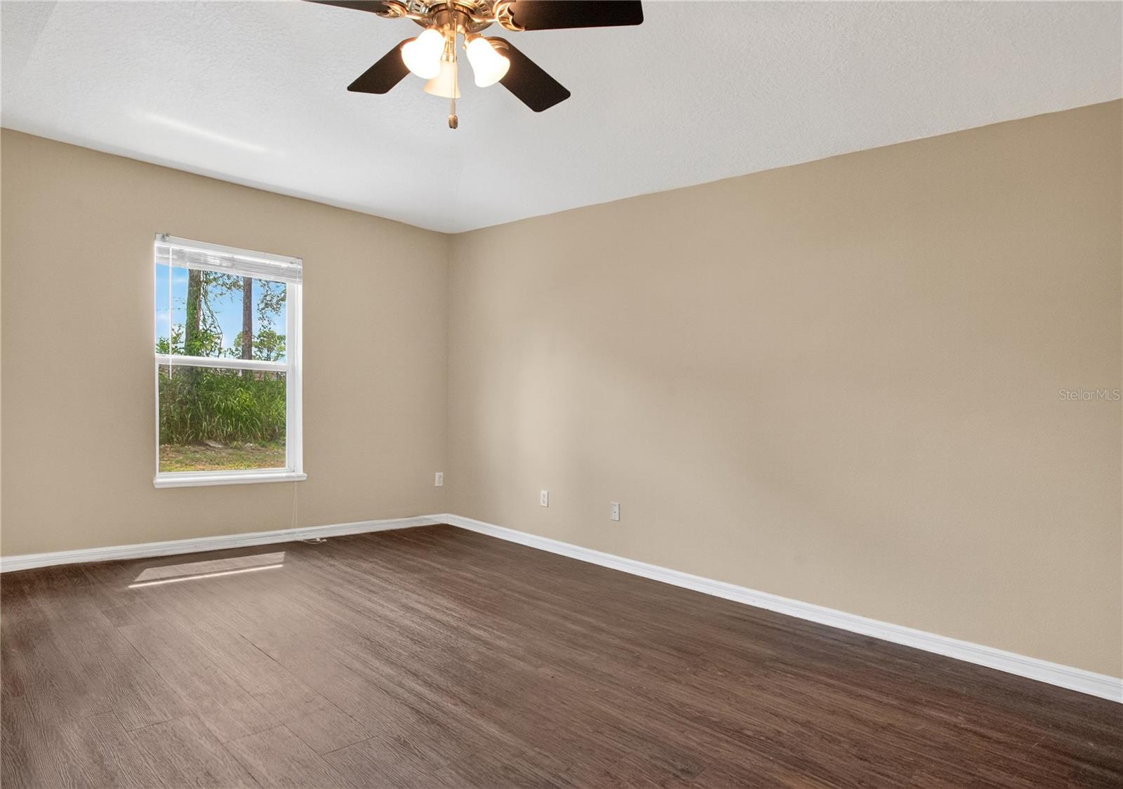 Image 12 of 21 For 1030 Lancelot Drive